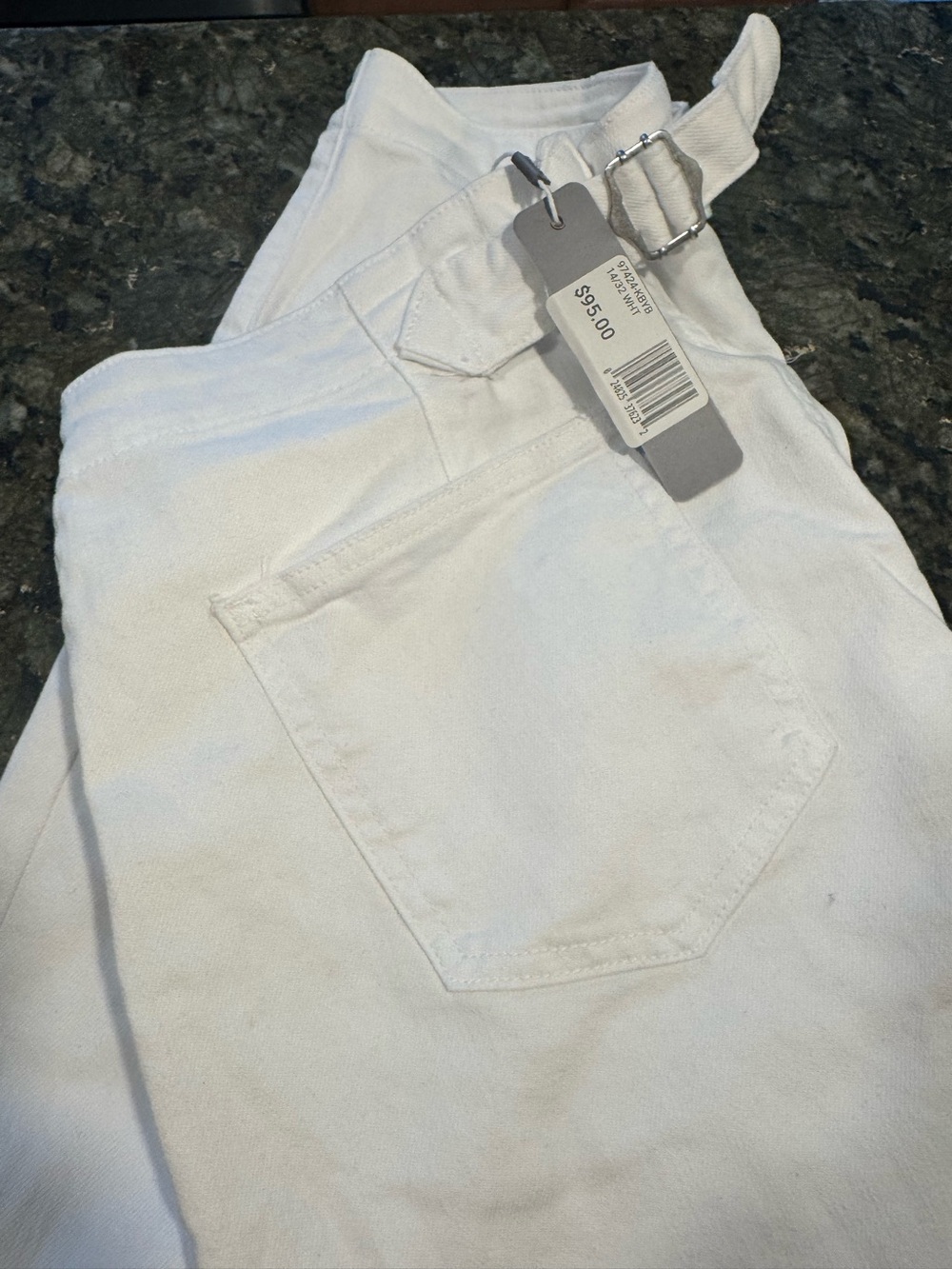 White cropped wide leg jeans by tractr